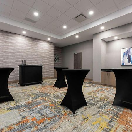 Hampton Inn & Suites Шарлоттаун Экстерьер фото