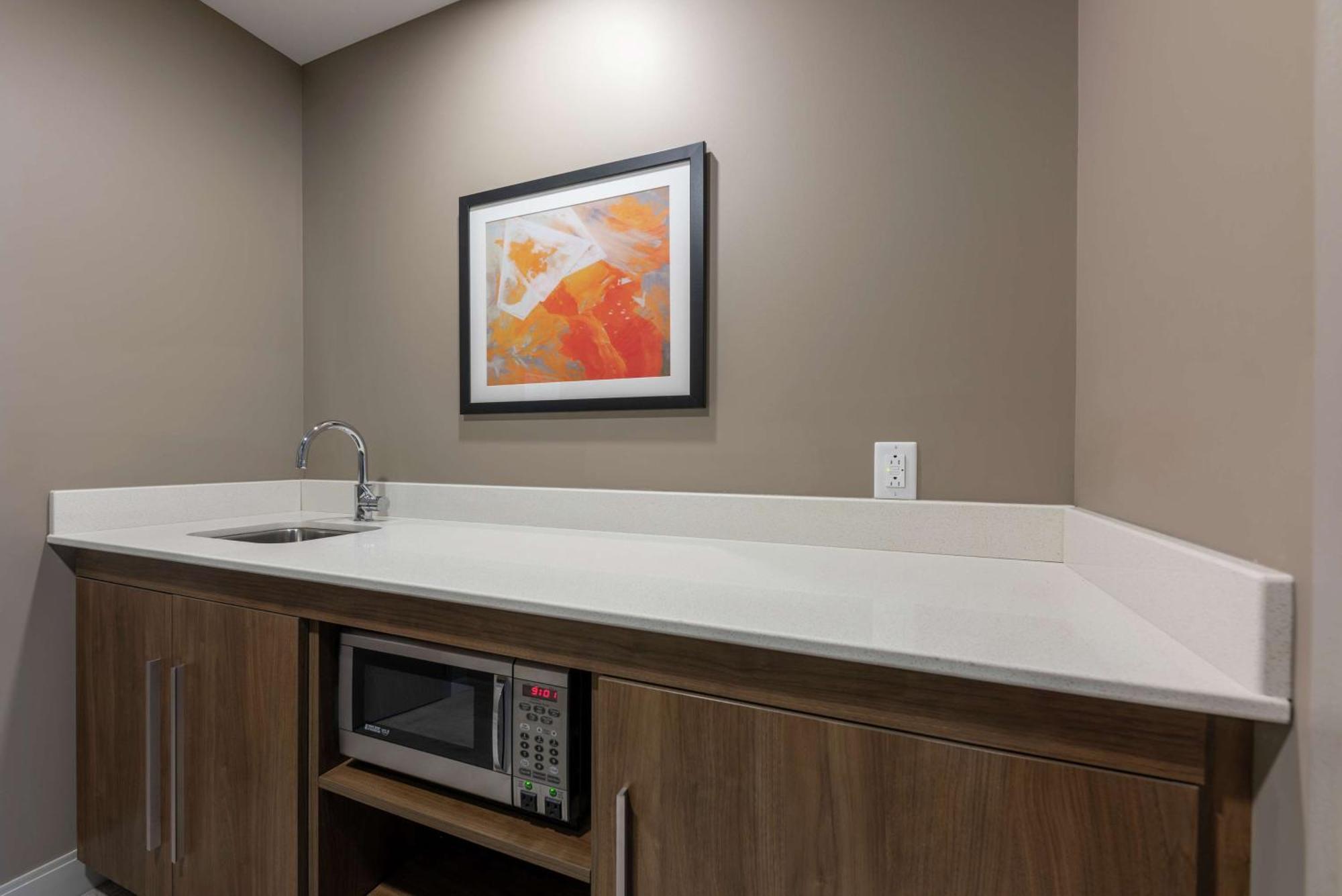 Hampton Inn & Suites Шарлоттаун Экстерьер фото