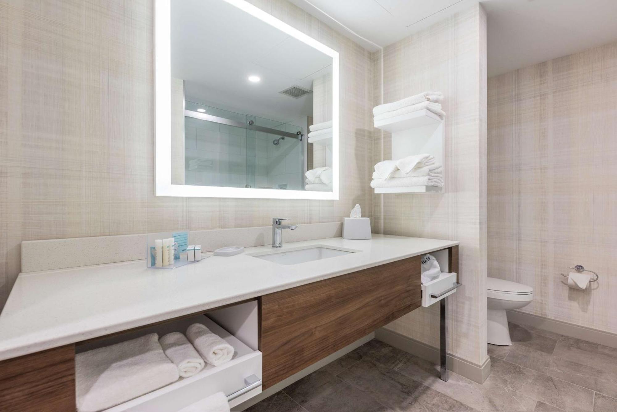 Hampton Inn & Suites Шарлоттаун Экстерьер фото